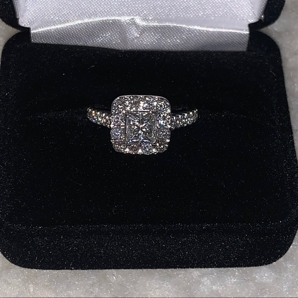Neil Lane Engagement Ring 2 CT tw - Picture 3 of 9